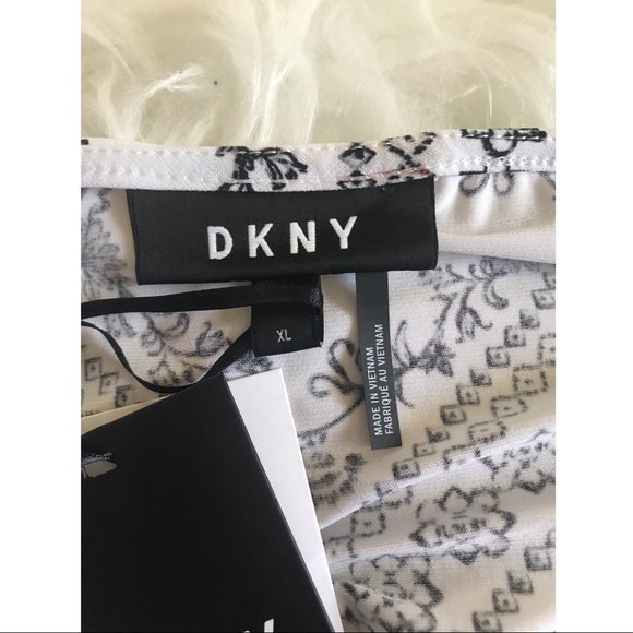 DKNY Front Twist sleeveless top - Picture 3 of 5